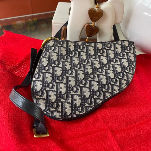 💯Authentic Christian Dior Triple Zip Crossbody Bag - Picture 2 of 10